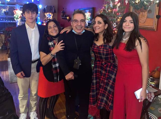 Jacqueline with dad angela and kids 2020